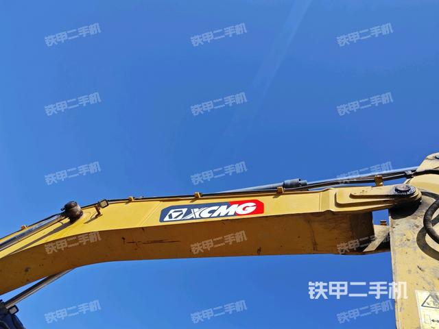 大臂整体 右侧(工作和回转装置) 大臂整体 右侧(工作和回转装置)