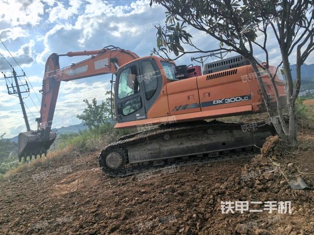 左后45(整機外觀) 左后45(整機外觀)