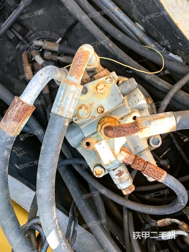 回转马达(上车部件) 回转马达(上车部件)