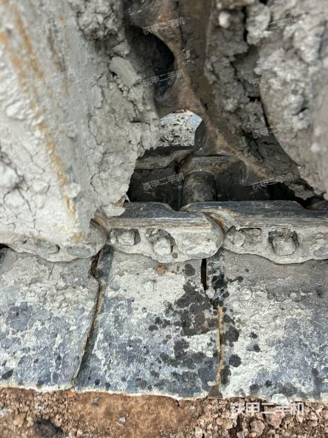 左侧行走马达盖板(行走机构) 左侧行走马达盖板(行走机构)