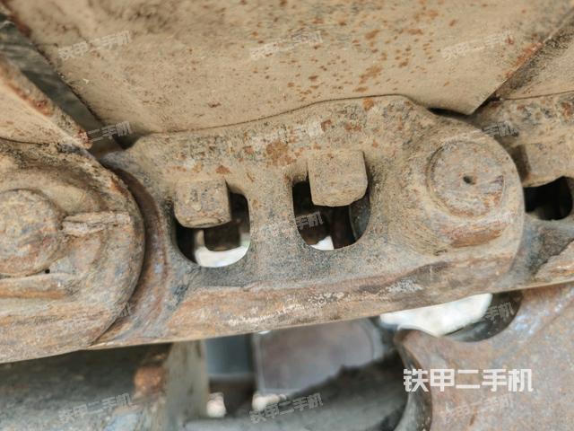 左側(cè)行走馬達(dá)蓋板（行走機(jī)構(gòu)）