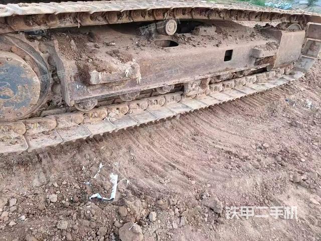 單側(cè)履帶整體（整機(jī)外觀）