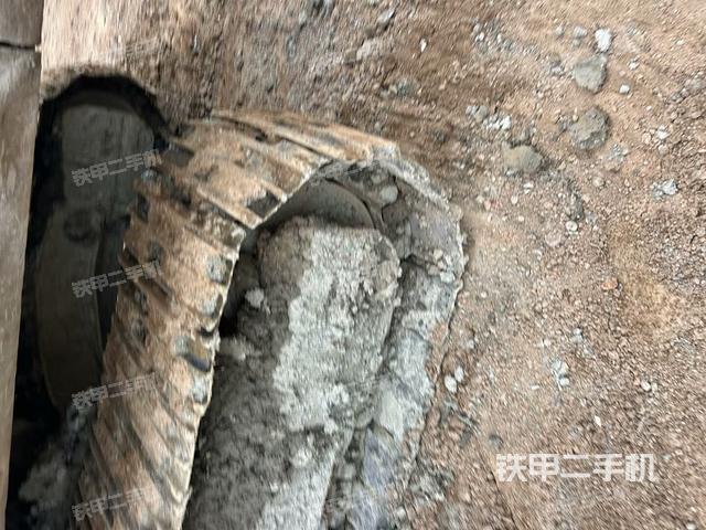 右侧行走马达盖板(行走机构) 右侧行走马达盖板(行走机构)