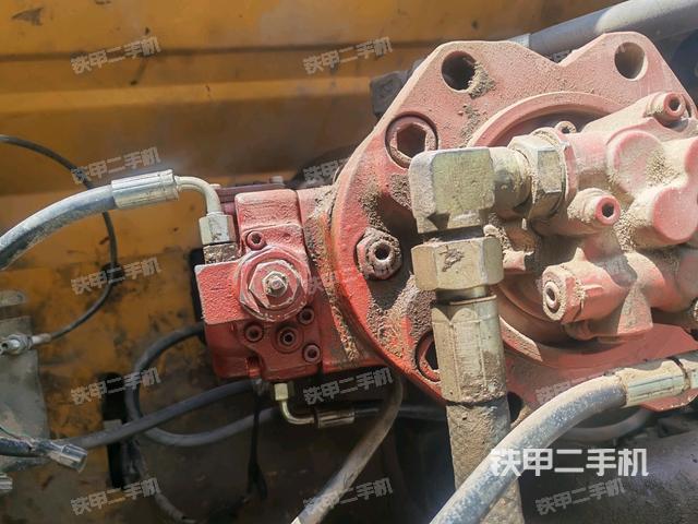 液壓泵室(大件艙室) 液壓泵室(大件艙室)