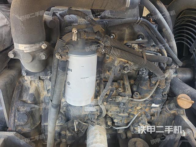 發(fā)動機整體俯視(整機外觀) 發(fā)動機整體俯視(整機外觀)