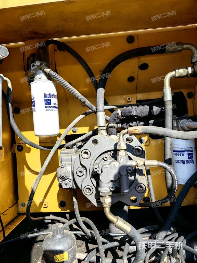 液压泵斜45 左(大件舱室) 液压泵斜45 左(大件舱室)