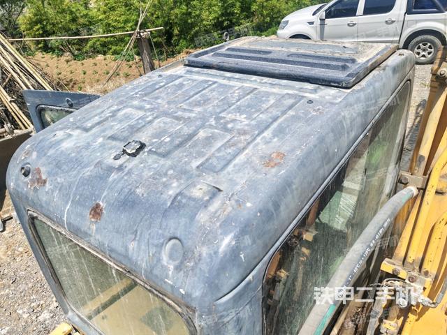 駕駛室頂部俯視(上車部件) 駕駛室頂部俯視(上車部件)