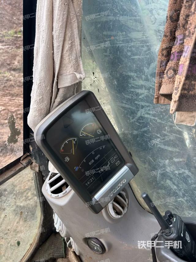 顯示屏?(駕駛室部分) 顯示屏?(駕駛室部分)