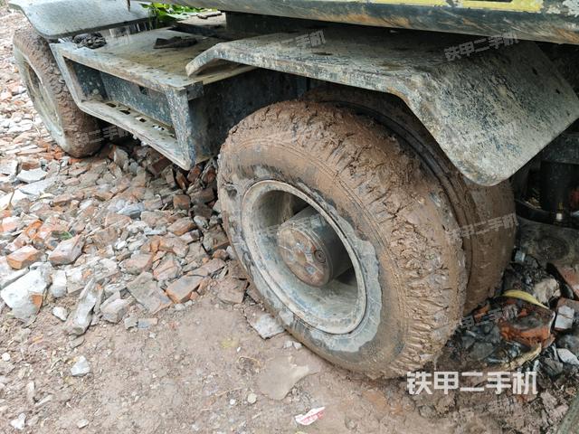 右側(cè)履帶整體(行走機(jī)構(gòu)) 右側(cè)履帶整體(行走機(jī)構(gòu))