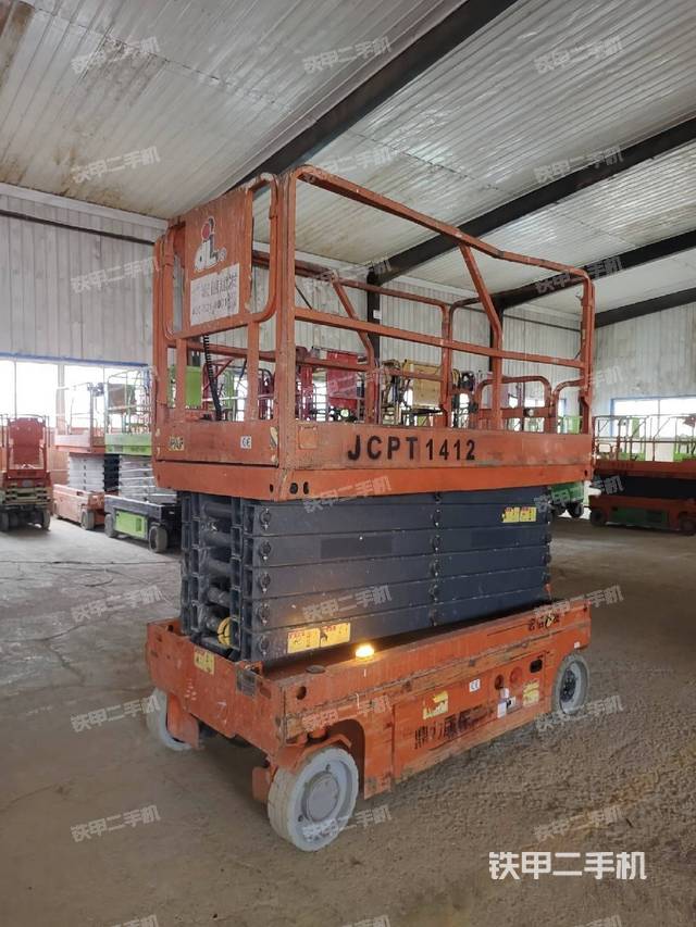 鼎力JCPT1412DC高空作業(yè)機(jī)械