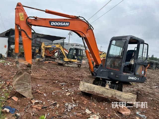 右后45（整機(jī)外觀）