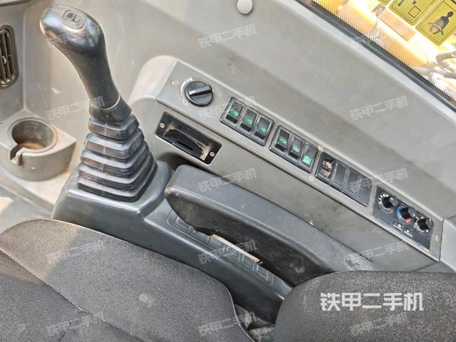 頂棚整體（駕駛室部分）