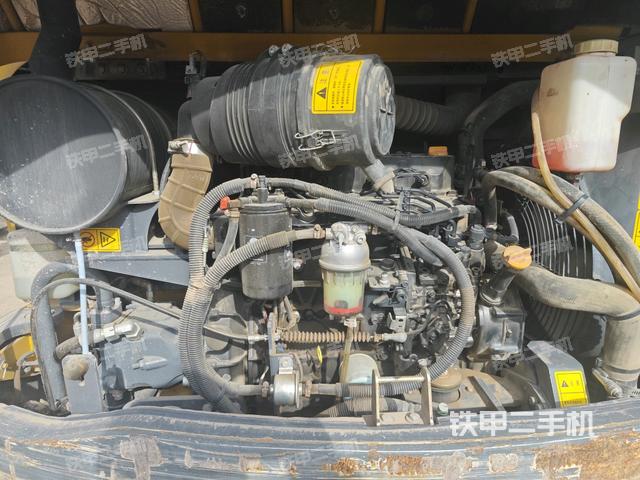 發(fā)動(dòng)機(jī)室(上車部件) 發(fā)動(dòng)機(jī)室(上車部件)
