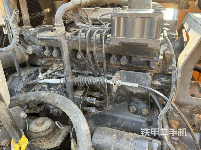 發(fā)動機(jī)整體俯視(整機(jī)外觀) 發(fā)動機(jī)整體俯視(整機(jī)外觀)