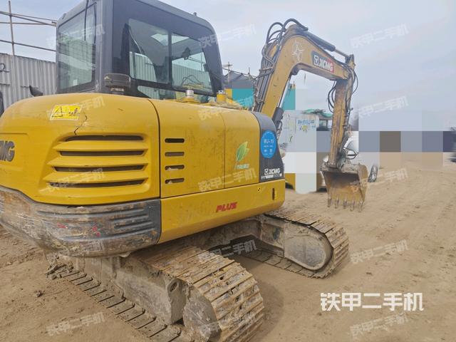 右后45(整機(jī)外觀) 右后45(整機(jī)外觀)