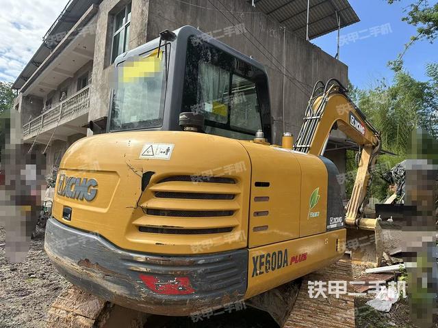 整機右后45°(整機外觀) 整機右后45°(整機外觀)