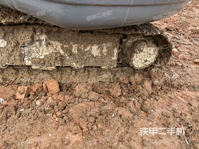 左驅(qū)動(dòng)輪（行走機(jī)構(gòu)）