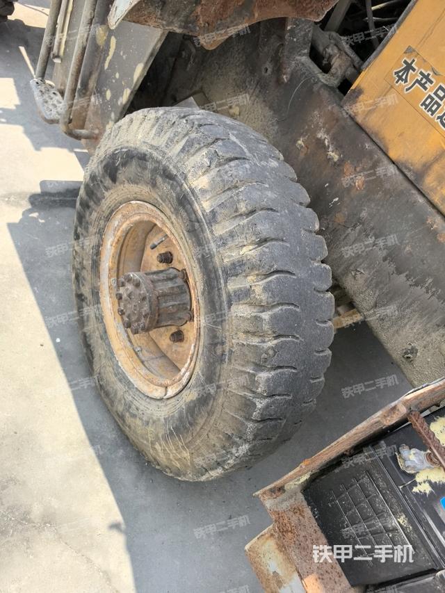 右后輪(行走機(jī)構(gòu)) 右后輪(行走機(jī)構(gòu))
