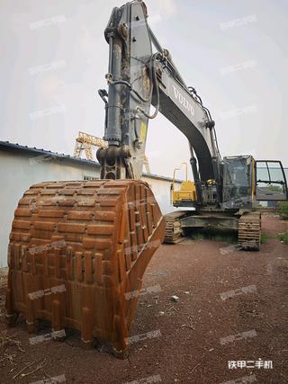 沃尔沃EC480DL挖掘机实拍图片