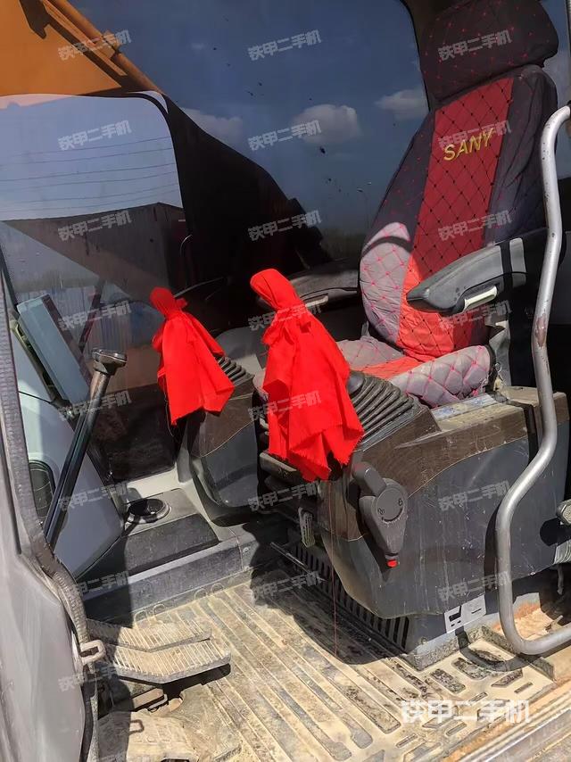 驾驶室整体（整机外观）