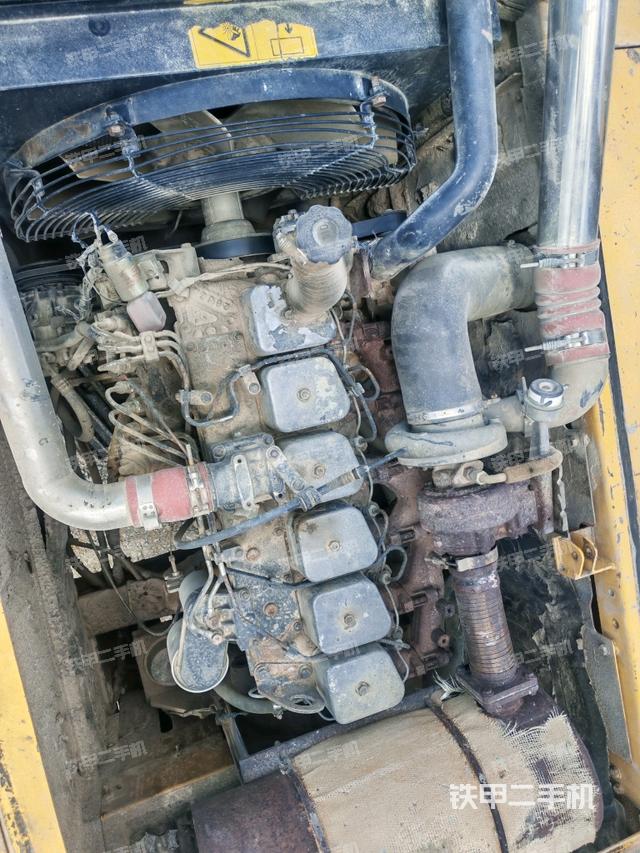 發(fā)動(dòng)機(jī)室(上車部件) 發(fā)動(dòng)機(jī)室(上車部件)