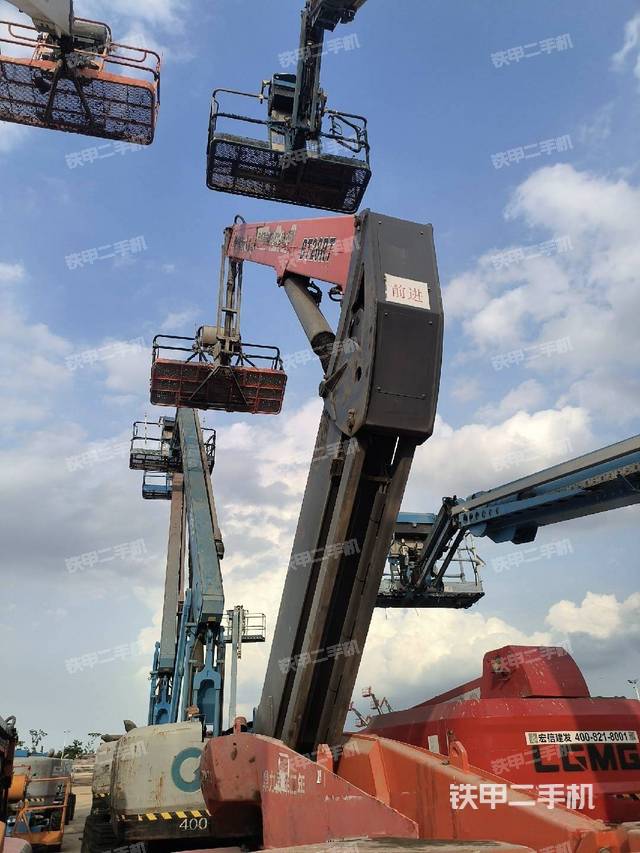 鼎力BT28RT高空作業(yè)機(jī)械