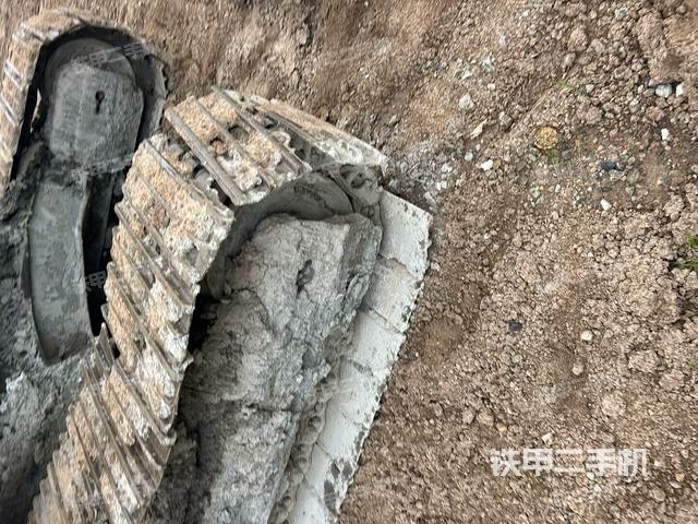 左導(dǎo)向輪(行走機構(gòu)) 左導(dǎo)向輪(行走機構(gòu))