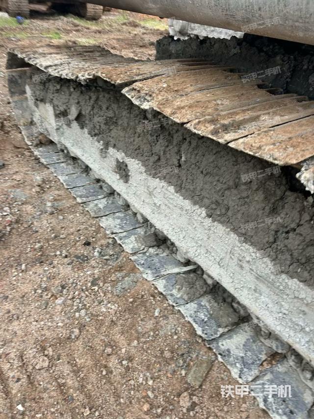 右导向轮(行走机构) 右导向轮(行走机构)