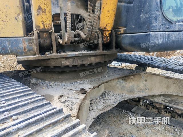 鏟斗45度(工作和回轉(zhuǎn)裝置) 鏟斗45度(工作和回轉(zhuǎn)裝置)