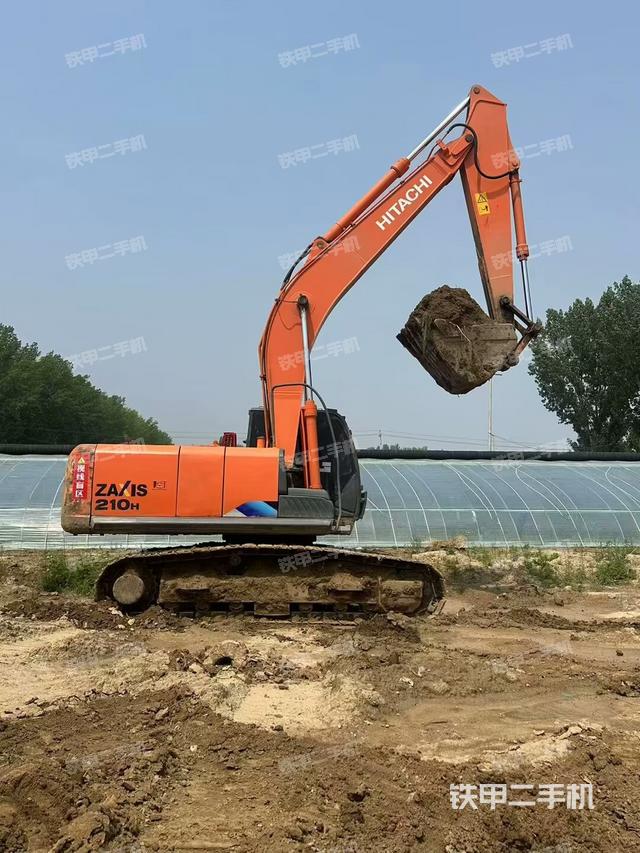 整机右后45°(整机外观) 整机右后45°(整机外观)