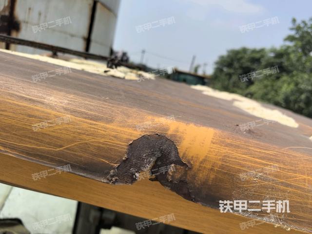 駕駛室頂部 外(駕駛室部分) 駕駛室頂部 外(駕駛室部分)