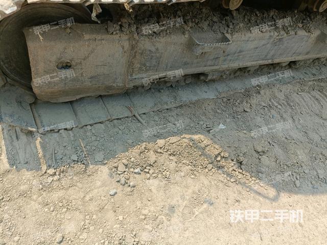 左側(cè)履帶整體?(行走機(jī)構(gòu)) 左側(cè)履帶整體?(行走機(jī)構(gòu))