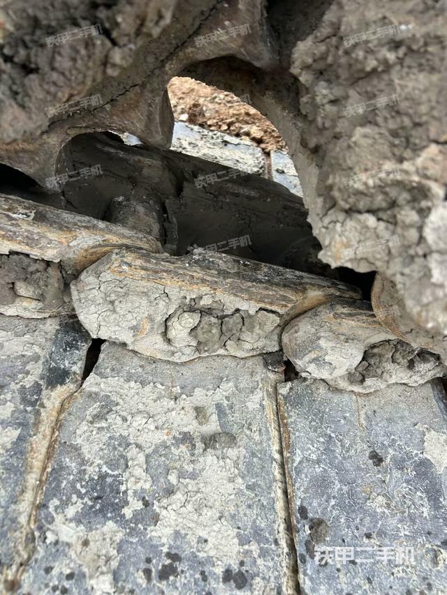 左驱动轮(行走机构) 左驱动轮(行走机构)