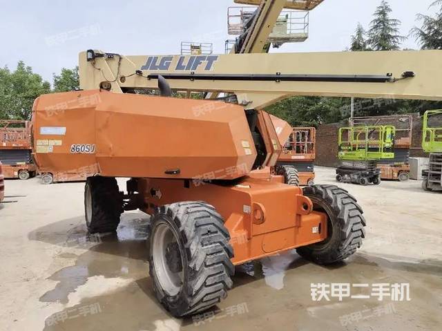 整機(jī)右側(cè)(設(shè)備外觀及核心部件) 整機(jī)右側(cè)(設(shè)備外觀及核心部件)