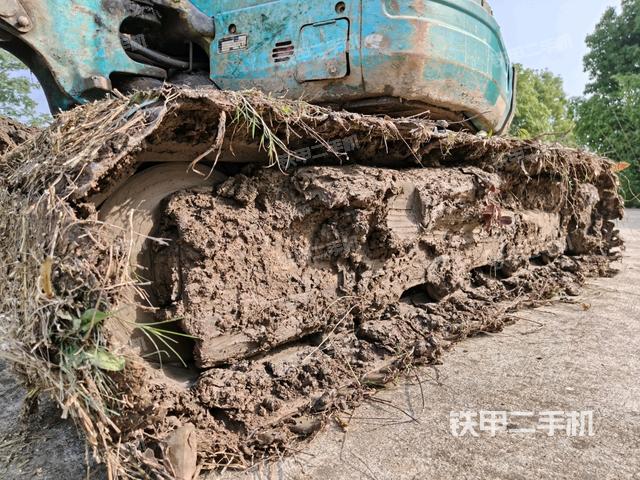 左側(cè)履帶整體?(行走機(jī)構(gòu)) 左側(cè)履帶整體?(行走機(jī)構(gòu))