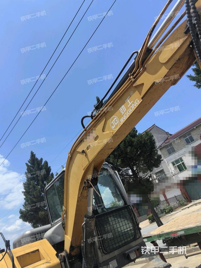 大臂整体 右侧(工作和回转装置) 大臂整体 右侧(工作和回转装置)