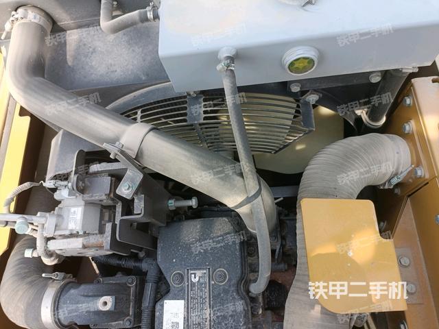 水箱+風(fēng)扇特寫(xiě)(上車(chē)部件) 水箱+風(fēng)扇特寫(xiě)(上車(chē)部件)