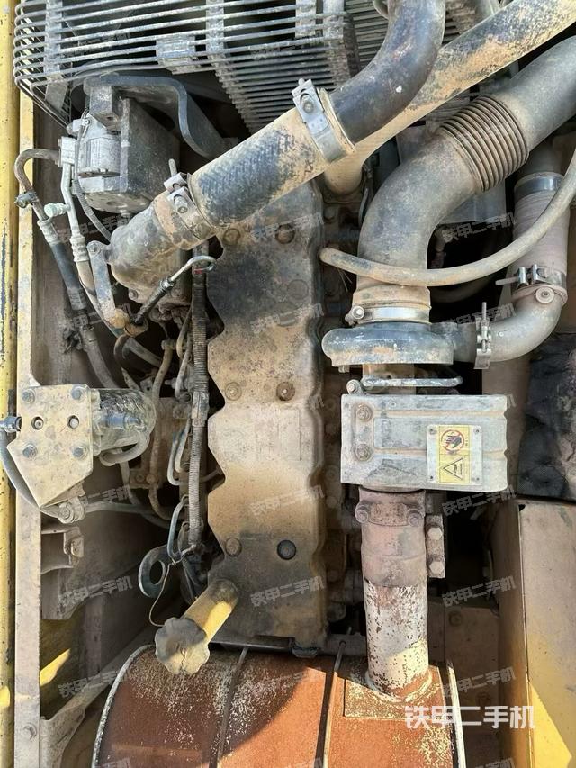 发动机整体俯视（整机外观）