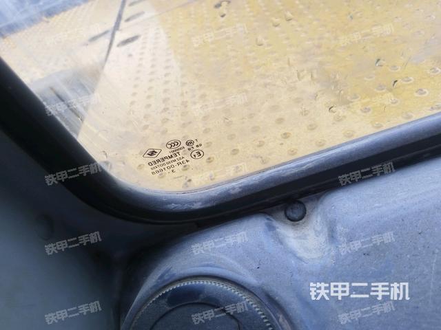 后窗玻璃角標(biāo)(駕駛室部分) 后窗玻璃角標(biāo)(駕駛室部分)