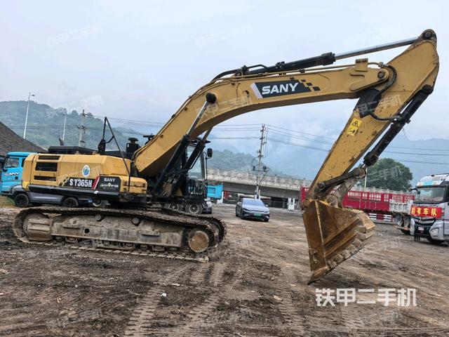 右前45(整機(jī)外觀) 右前45(整機(jī)外觀)