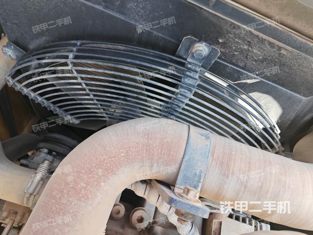 水箱+風扇特寫(上車部件) 水箱+風扇特寫(上車部件)