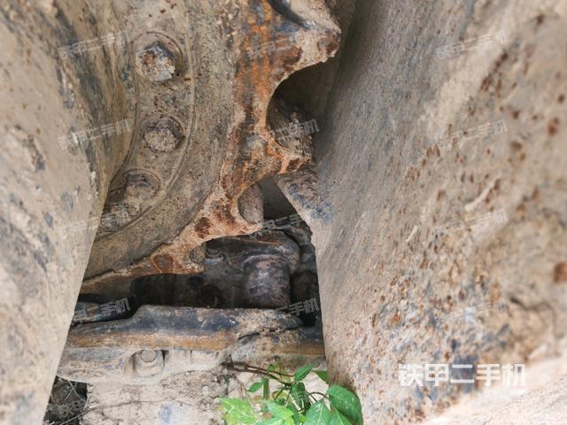 右側(cè)行走馬達(dá)蓋板(行走機(jī)構(gòu)) 右側(cè)行走馬達(dá)蓋板(行走機(jī)構(gòu))