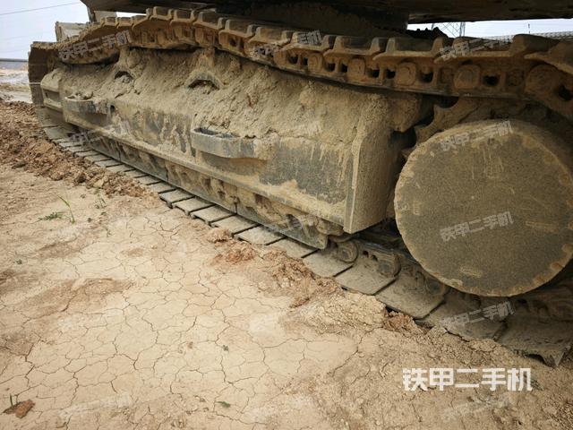 單側履帶整體(整機外觀) 單側履帶整體(整機外觀)