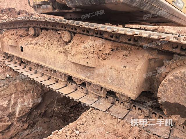 单侧履带整体（整机外观）