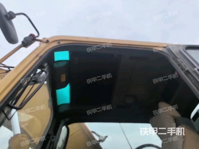 頂棚整體(駕駛室部分) 頂棚整體(駕駛室部分)