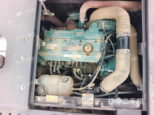 发动机整体俯视（整机外观）