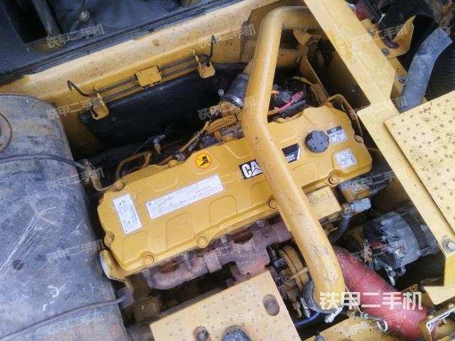 發(fā)動(dòng)機(jī)室(上車部件) 發(fā)動(dòng)機(jī)室(上車部件)