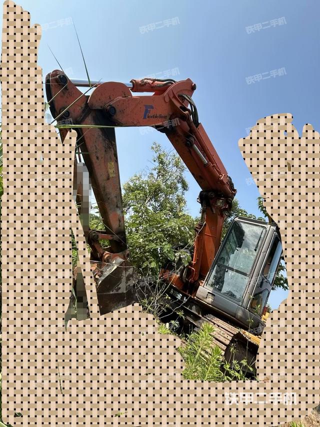 整机右后45°(整机外观) 整机右后45°(整机外观)