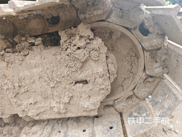 左導向輪(行走機構) 左導向輪(行走機構)