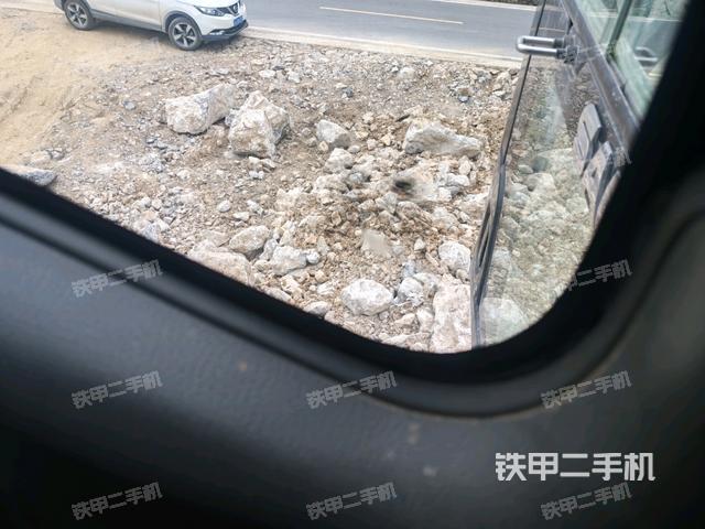 駕駛室正側(cè)(駕駛室部分) 駕駛室正側(cè)(駕駛室部分)
